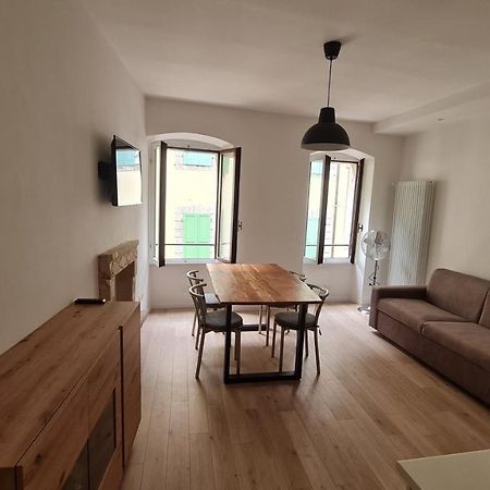 Appartamento Sunrise - Centro Storico N2 Riva del Garda Esterno foto